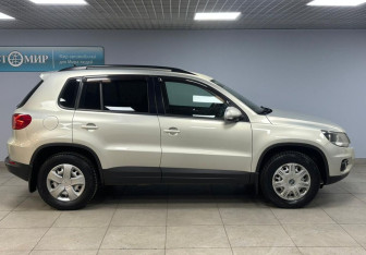 Подержанный автомобиль Volkswagen Tiguan 2012 года (4 фото)