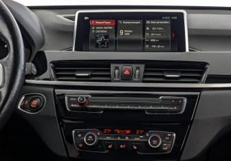 Подержанный автомобиль BMW X1 2020 года (17 фото)