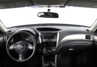 Подержанный автомобиль Subaru Forester Suv 2008 года (10 фото)