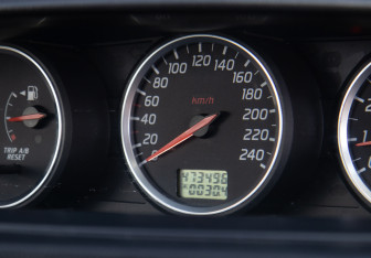 Подержанный автомобиль Nissan Primera Sedan 2003 года (9 фото)