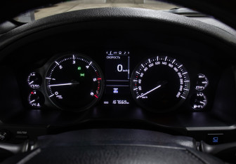 Подержанный автомобиль Toyota Land Cruiser Suv 2018 года (13 фото)