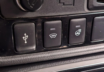 Подержанный автомобиль Mitsubishi Outlander 2018 года (12 фото)