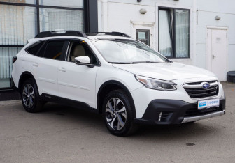 Подержанный автомобиль Subaru Outback Wagon 2020 года (3 фото)