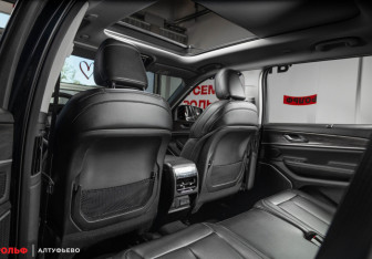 Новый Jeep Grand Cherokee 2023 (12 фото)