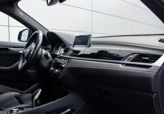 Подержанный автомобиль BMW X2 2019 года (10 фото)