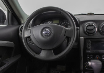 Подержанный автомобиль Nissan Almera Sedan 2016 года (15 фото)