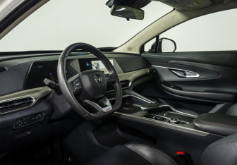 Подержанный автомобиль Changan UNI-T 2023 года (9 фото)