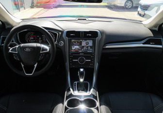 Подержанный автомобиль Ford Mondeo Sedan 2015 года (9 фото)