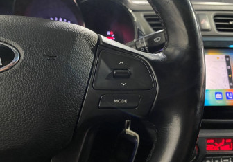 Подержанный автомобиль Kia Rio Sedan 2013 года (12 фото)