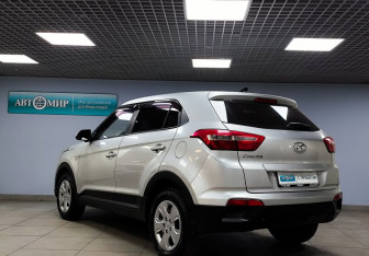 Подержанный автомобиль Hyundai Creta 2017 года (7 фото)