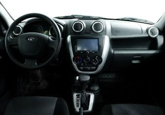 Подержанный автомобиль LADA (ВАЗ) Granta Sedan 2013 года (8 фото)