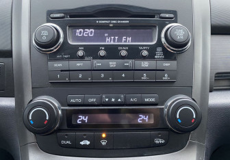 Подержанный автомобиль Honda CR-V 2008 года (13 фото)