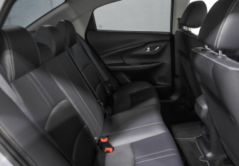 Подержанный автомобиль Changan Alsvin 2023 года (16 фото)