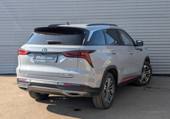 Подержанный автомобиль Changan CS75PLUS 2023 года (5 фото)