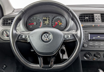 Подержанный автомобиль Volkswagen Polo Sedan 2019 года (21 фото)