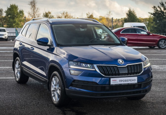 Подержанный автомобиль Skoda Karoq 2021 года (3 фото)