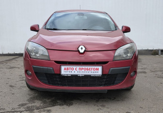 Подержанный автомобиль Renault Megane Hatchback 2010 года (2 фото)