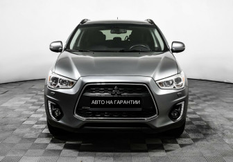 Подержанный автомобиль Mitsubishi ASX 2014 года (2 фото)