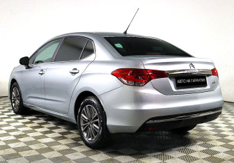 Подержанный автомобиль Citroen C4 Sedan 2019 года (3 фото)