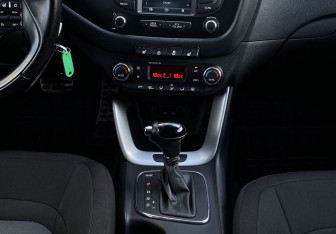 Подержанный автомобиль Kia Ceed Wagon 2014 года (12 фото)