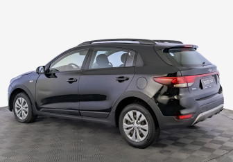 Подержанный автомобиль Kia Rio Hatchback 2020 года (7 фото)