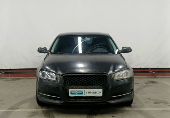 Подержанный автомобиль Audi A3 Hatchback 2012 года (2 фото)