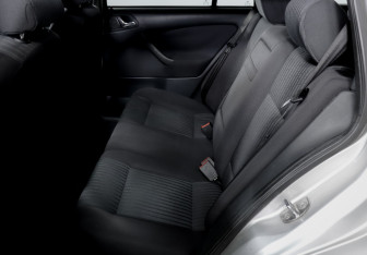 Подержанный автомобиль Skoda Octavia Wagon 2002 года (10 фото)