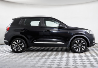 Подержанный автомобиль Chery Tiggo 4 2021 года (4 фото)