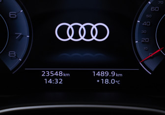 Подержанный автомобиль Audi A6 Sedan 2023 года (12 фото)