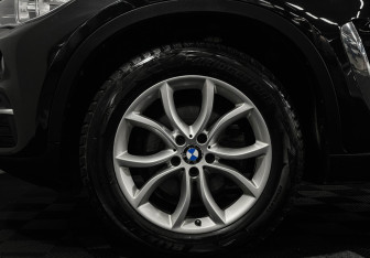 Подержанный автомобиль BMW X6 2016 года (7 фото)