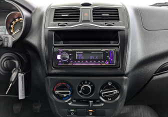 Подержанный автомобиль LADA (ВАЗ) Granta Sedan 2023 года (17 фото)