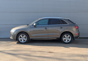 Подержанный автомобиль Audi Q3 2016 года (8 фото)