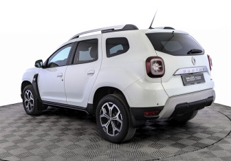 Подержанный автомобиль Renault Duster 2021 года (7 фото)