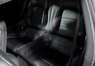 Подержанный автомобиль Ford Mustang Coupe 2024 года (10 фото)