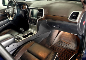 Подержанный автомобиль Jeep Grand Cherokee 2014 года (11 фото)