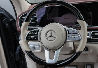 Подержанный автомобиль Mercedes-Benz Maybach GLS 2023 года (18 фото)
