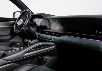 Подержанный автомобиль Geely Monjaro 2023 года (9 фото)