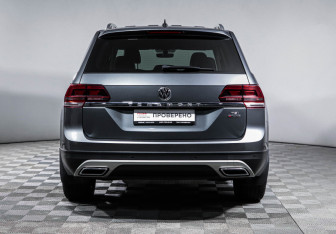 Подержанный автомобиль Volkswagen Teramont 2018 года (6 фото)