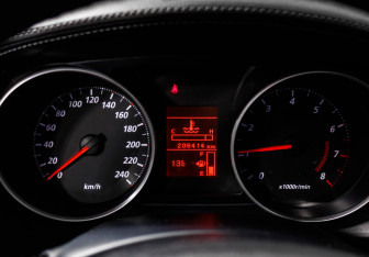 Подержанный автомобиль Mitsubishi Outlander 2010 года (10 фото)