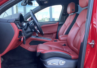 Подержанный автомобиль Porsche Macan 2021 года (14 фото)
