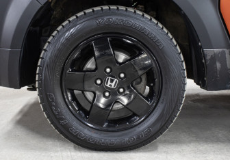 Подержанный автомобиль Honda Element 2004 года (21 фото)