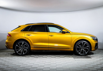Подержанный автомобиль Audi Q8 2019 года (4 фото)