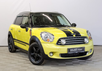 Подержанный автомобиль MINI Countryman 2012 года (3 фото)