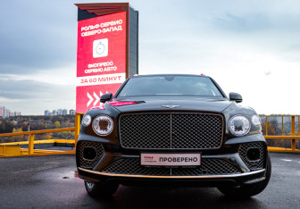 Подержанный автомобиль Bentley Bentayga 2021 года (25 фото)