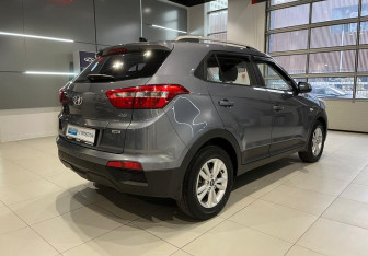 Подержанный автомобиль Hyundai Creta 2019 года (4 фото)