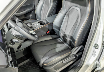 Подержанный автомобиль Omoda C5 2024 года (20 фото)