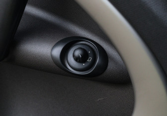 Подержанный автомобиль MINI Countryman 2011 года (14 фото)