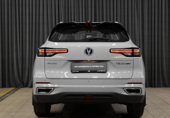 Подержанный автомобиль Changan CS55PLUS 2023 года (5 фото)