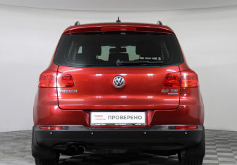 Подержанный автомобиль Volkswagen Tiguan 2012 года (6 фото)