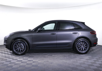 Подержанный автомобиль Porsche Macan 2017 года (8 фото)